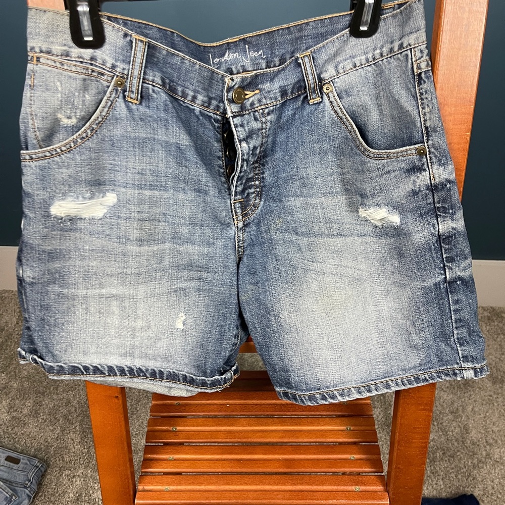 Distressed London Jean shorts VS